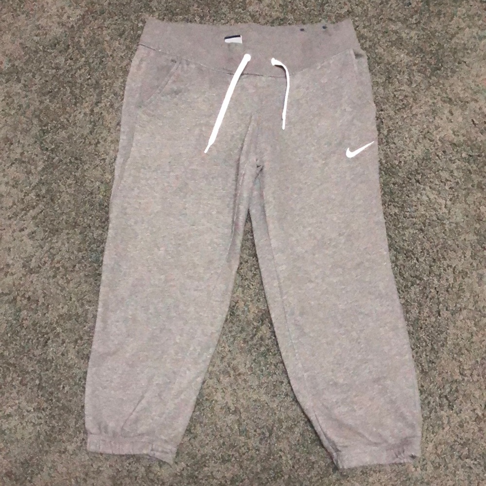 Nike capris